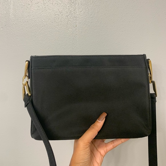 Simple Black Apostrophe Purse - Picture 3 of 9